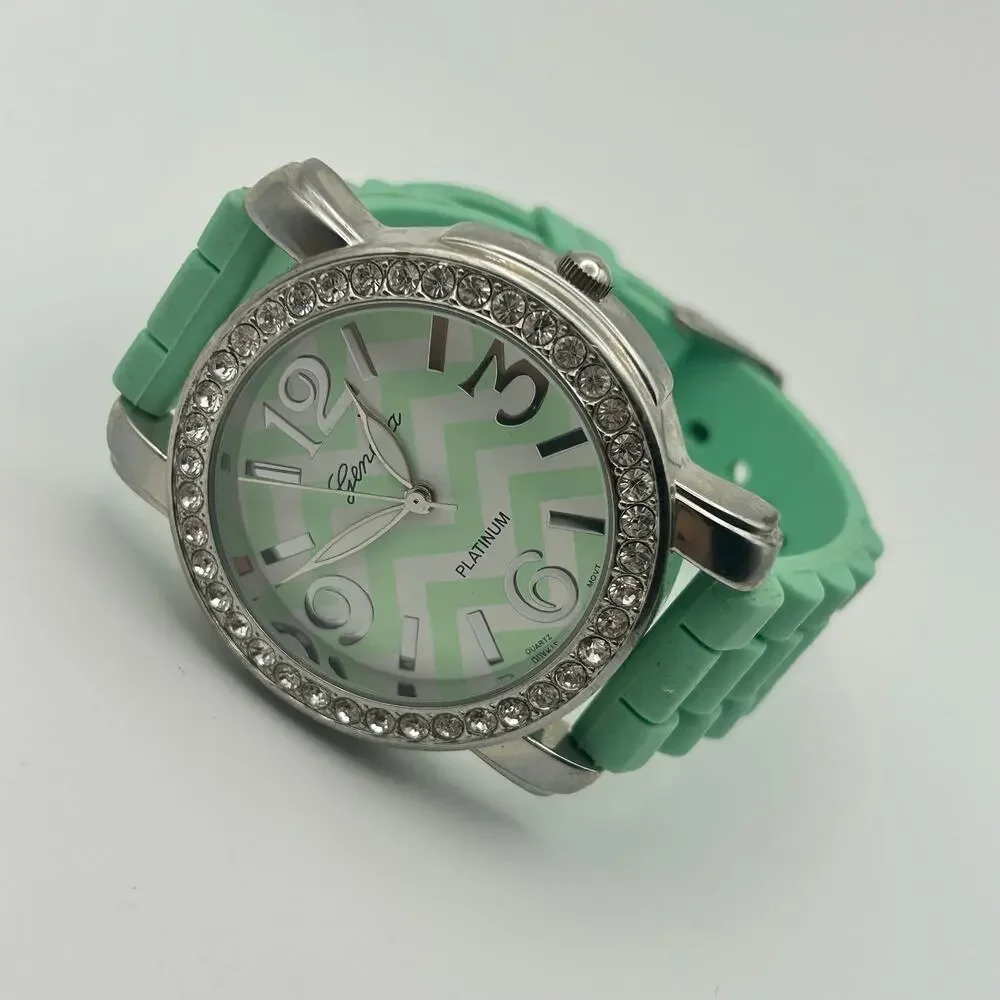 Geneva Platinum Crystal Bezel Green Silicon Band Watch Working New Battery